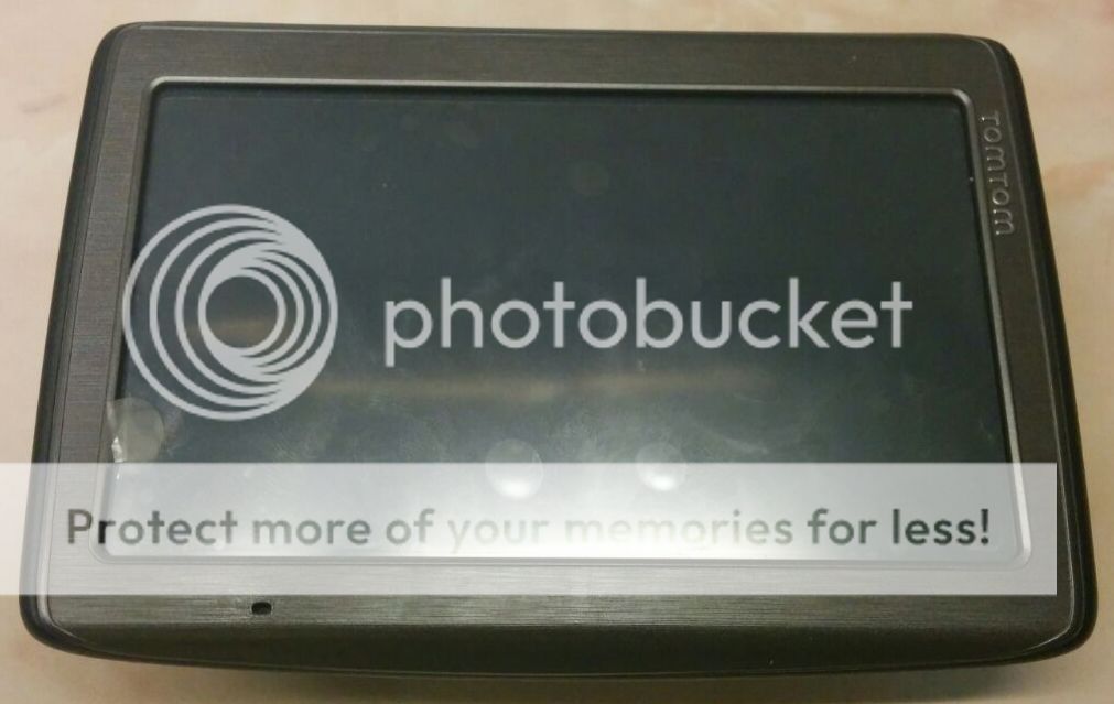 TOMTOM VIA Model 4EQ50 Z1230 Mountable GPS Include UK & Ireland Maps